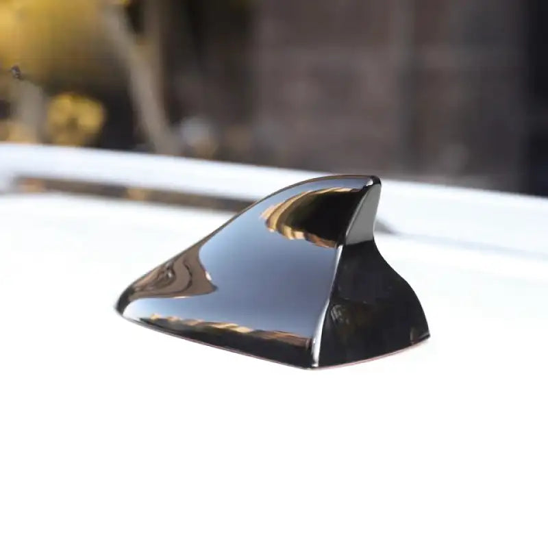 Antenne Requin Pour Dacia Duster 3 (2024+) - Améliore Le Signal Radio, Installation Adhésive, Noire